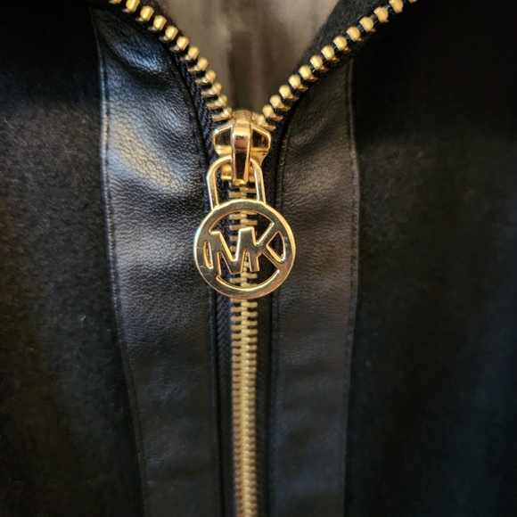 Michael Kors Women's Black Wool and Faux Leather Coat, Size: 8 - Picture 4 of 10